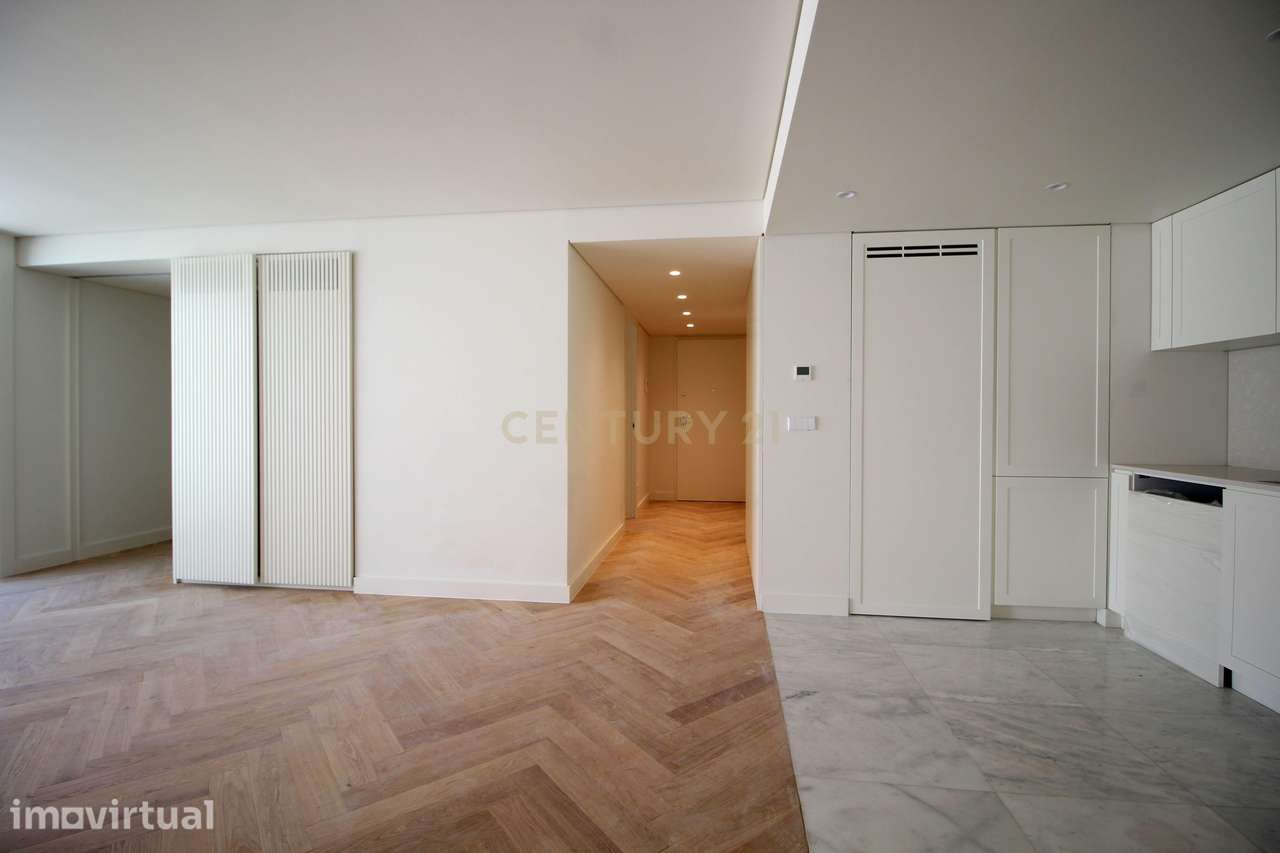 Luxuosa Suite em Alcântara, Lisboa - 79m² com Jardim - Grande imagem: 4/9