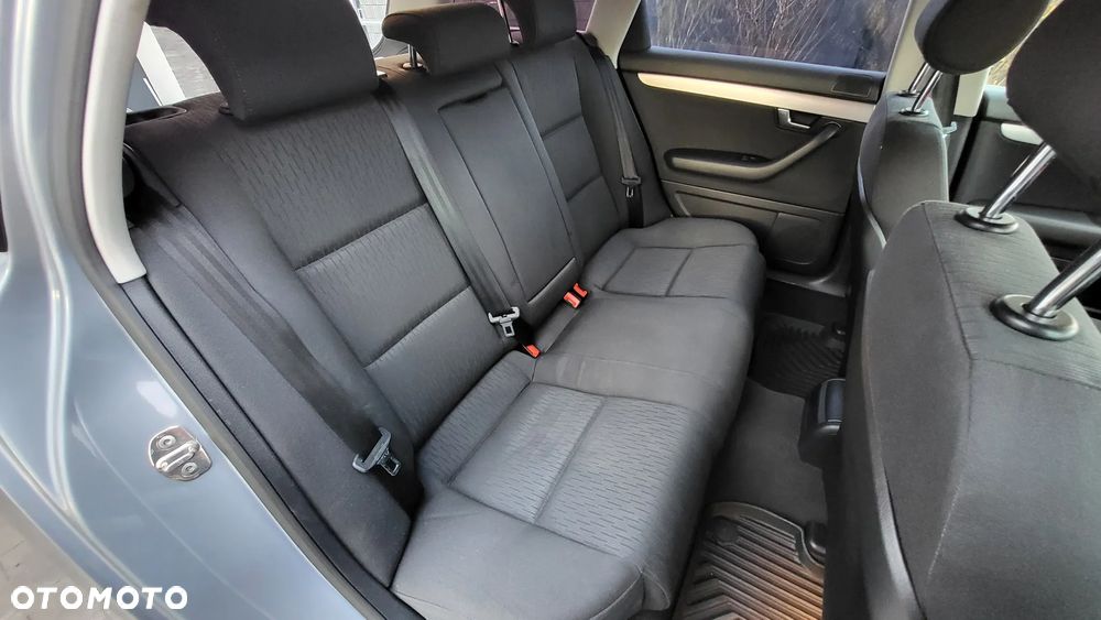 Audi A4 Avant 1.8 T - 16