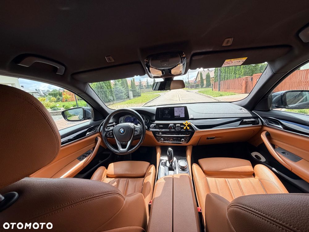 BMW Seria 5 520d xDrive Luxury Line - 9