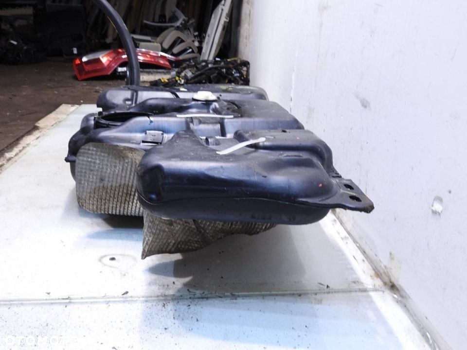 ZBIORNIK BAK PALIWA C4 GRAND PICASSO I 2.0 HDI - 5