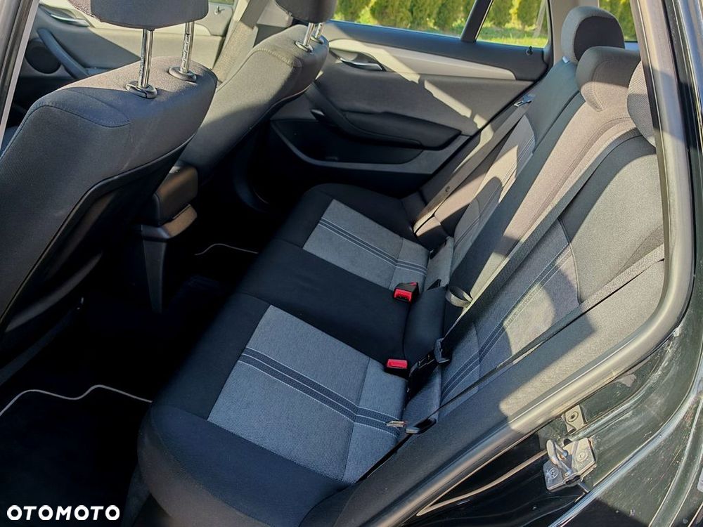 BMW X1 sDrive18i xLine - 9