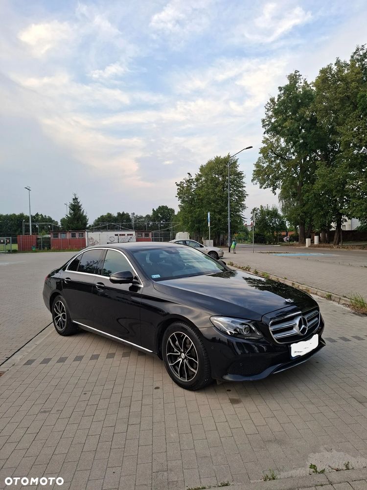 Mercedes-Benz Klasa E 200 9G-TRONIC - 22