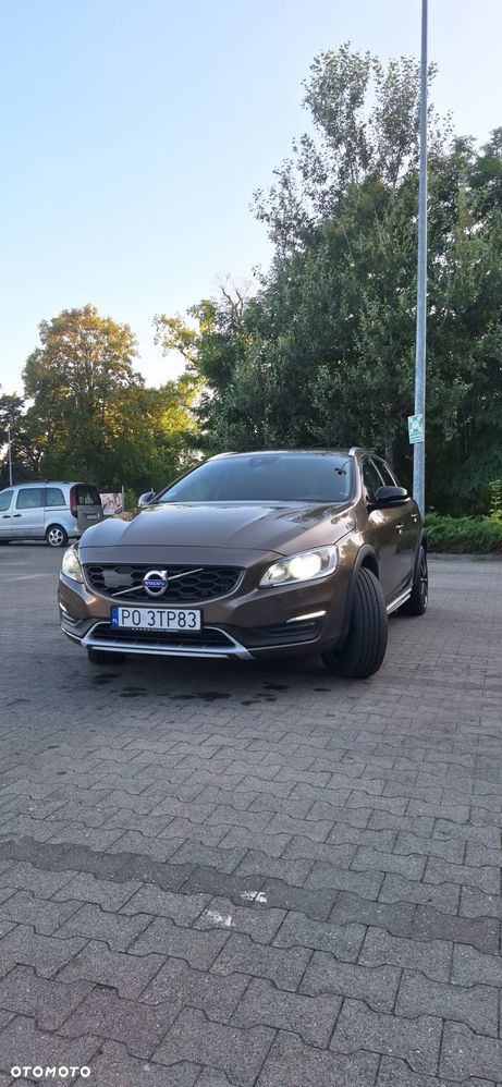Volvo V60 Cross Country D3 Drive-E Momentum - 13