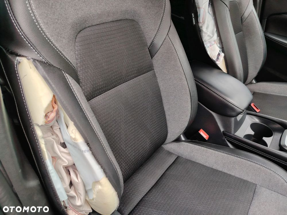 Nissan Qashqai 1.3 DIG-T MHEV N-Connecta Xtronic - 40