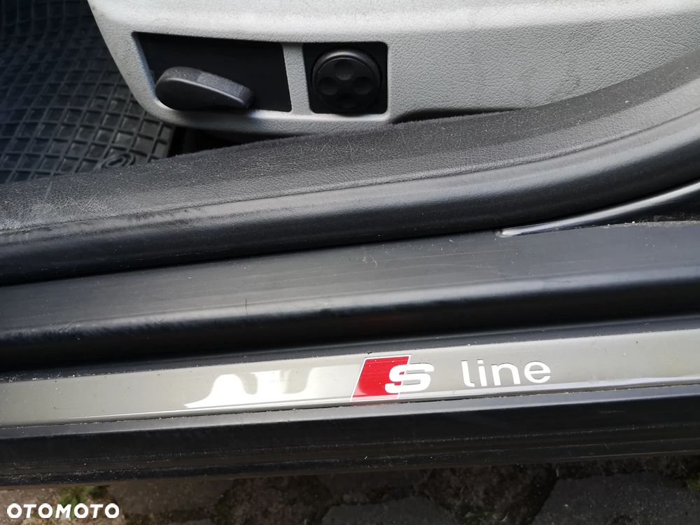 Audi A6 Avant 2.4 Multitronic - 16