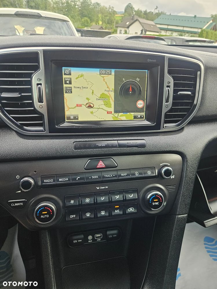 Kia Sportage 1.7 CRDI 2WD Dream-Team Edition - 14