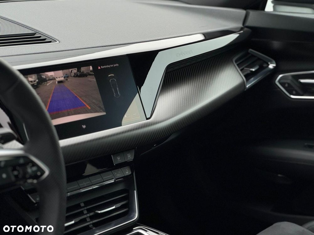 Audi e-tron GT - 12