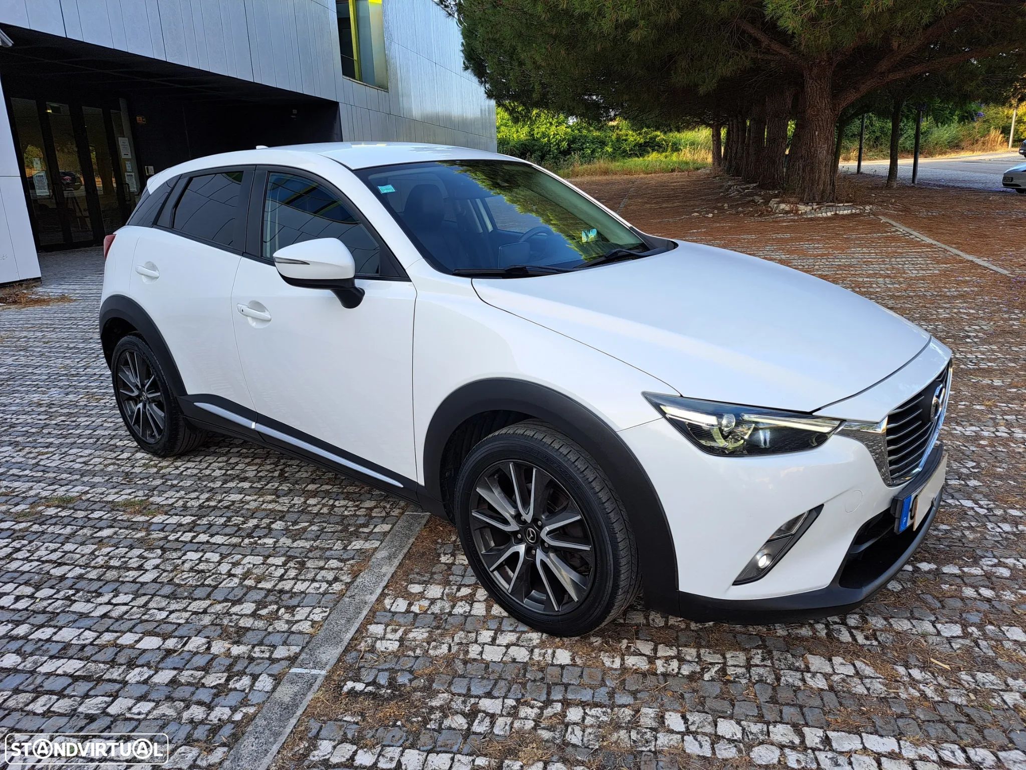 Mazda CX-3 1.5 Sky.Excellence HT Leather White Navi - 1