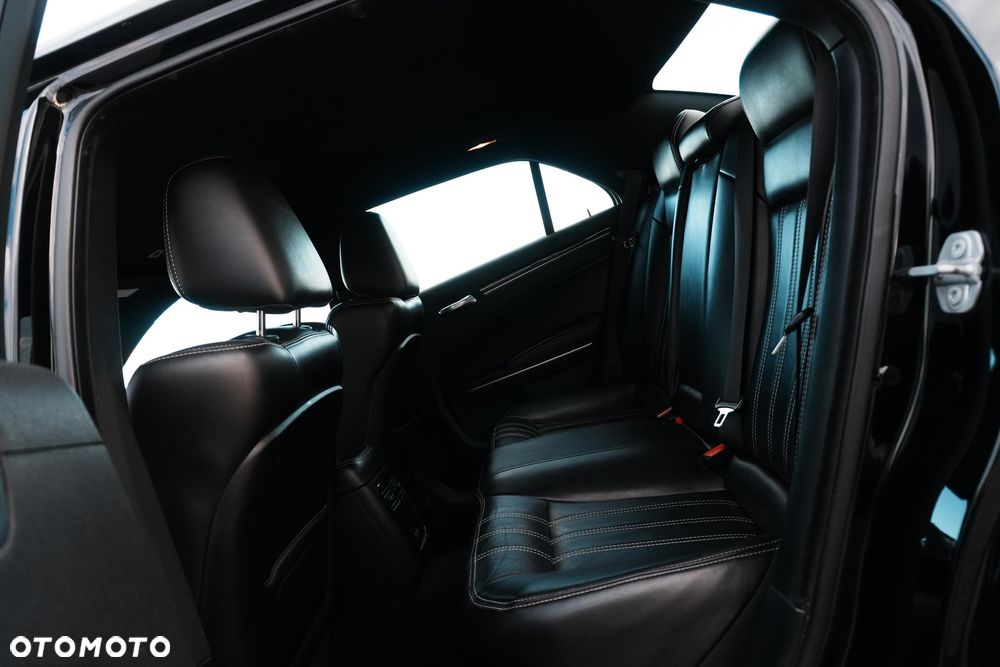 Chrysler 300 - 18
