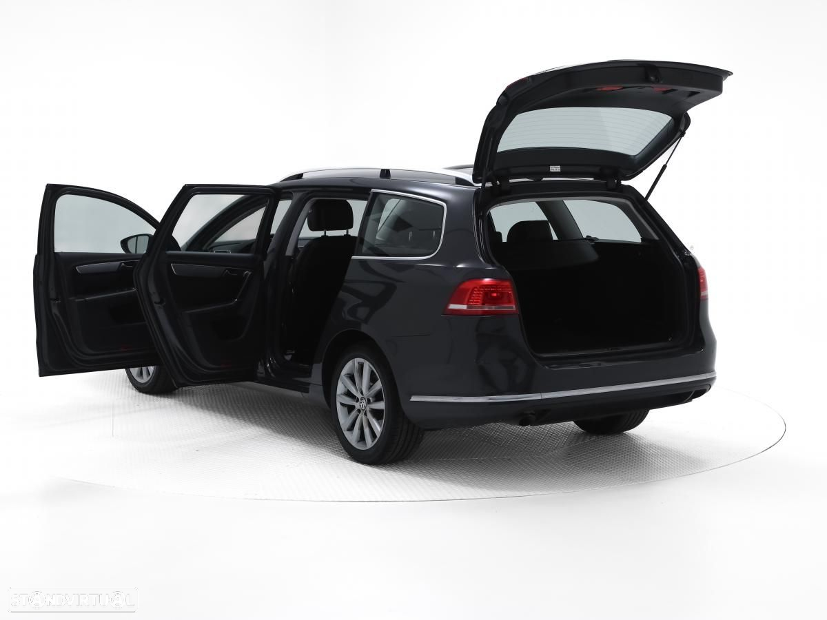 VW Passat Variant - 5