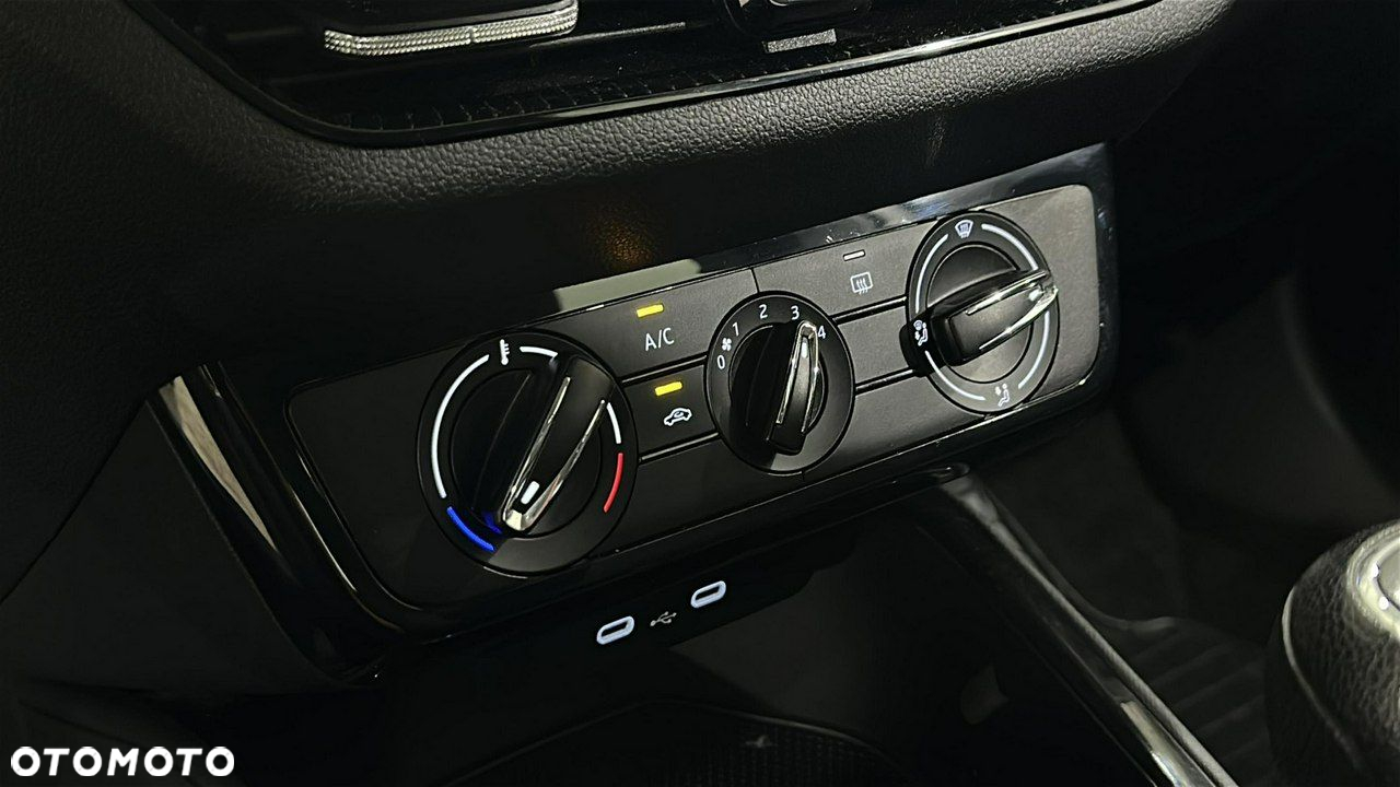 Skoda Fabia 1.0 Ambition - 21