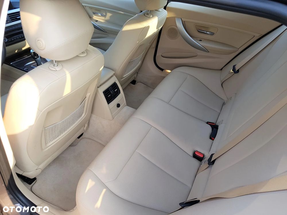 BMW Seria 3 - 2