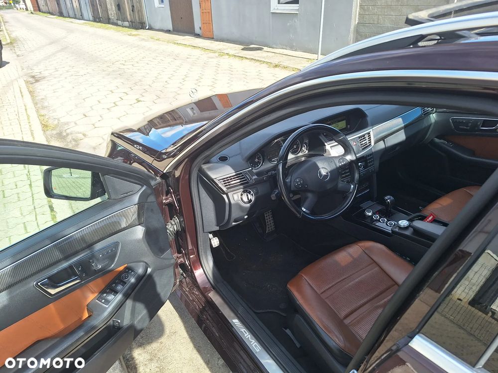 Mercedes-Benz Klasa E 63 AMG T AMG Speedshift 7G-MCT - 9