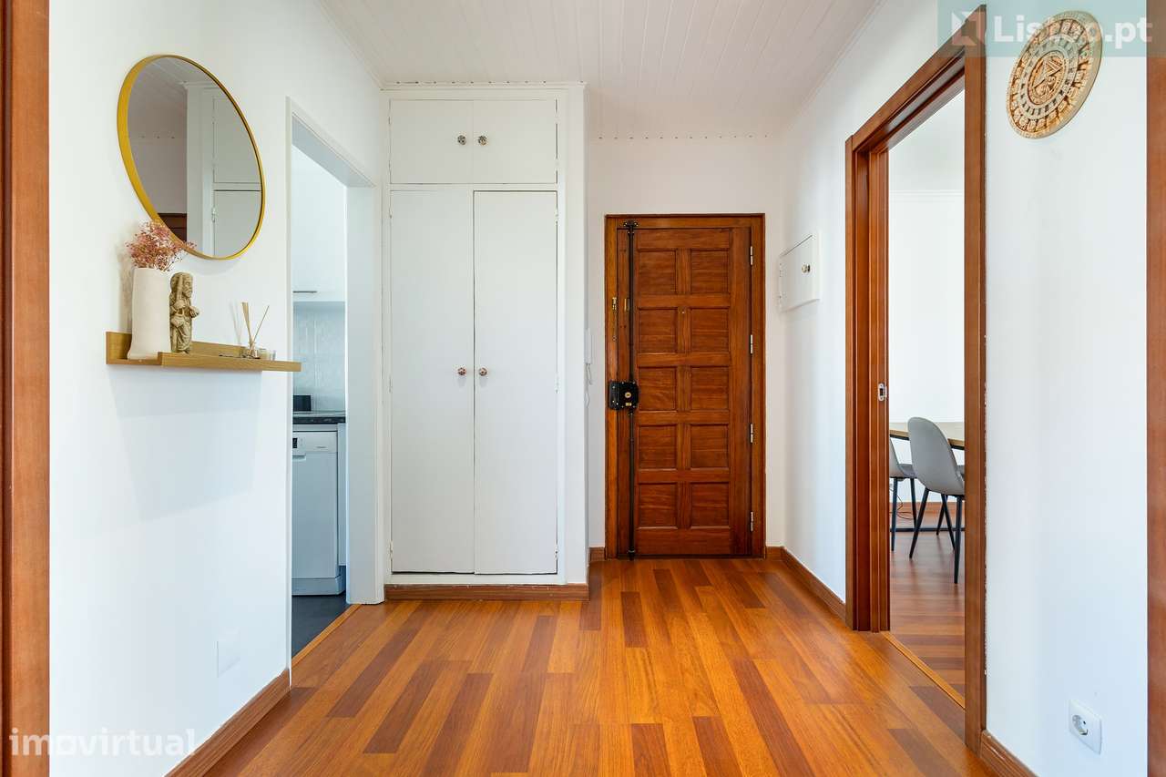 Apartamento T2 remodelado em São Domingos de Rana - Grande imagem: 4/26