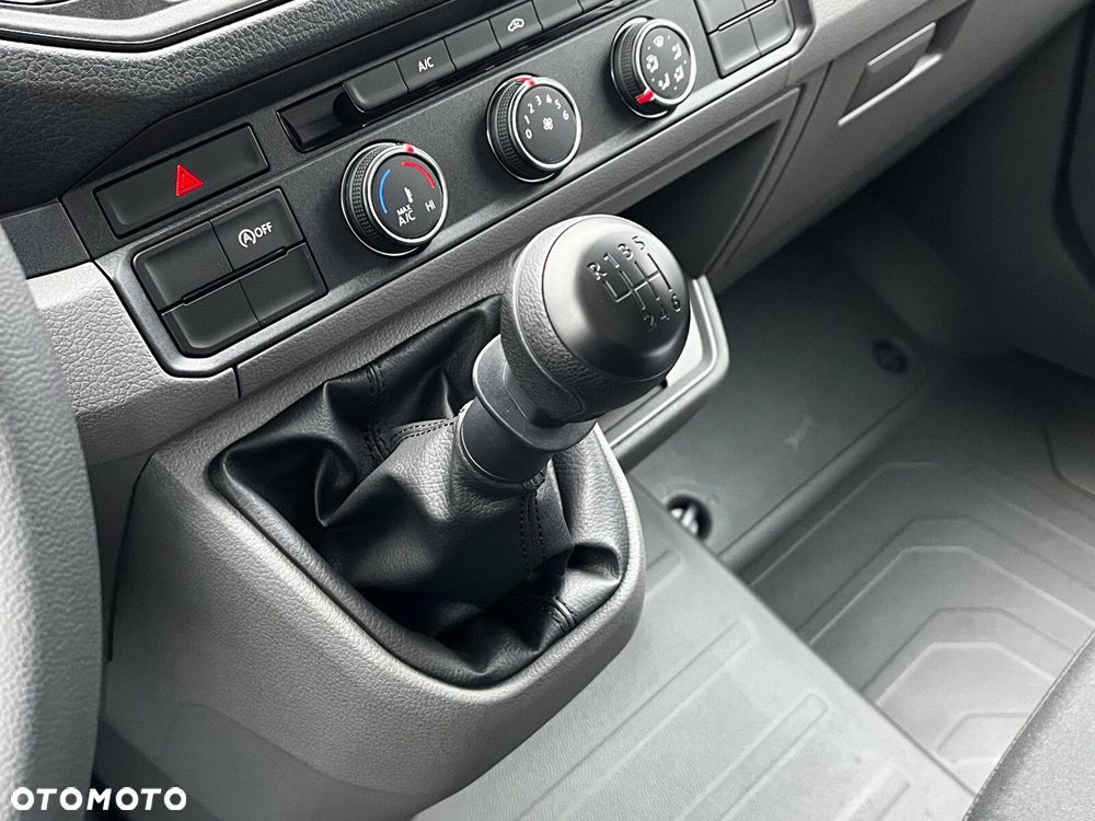 Volkswagen Crafter - 13