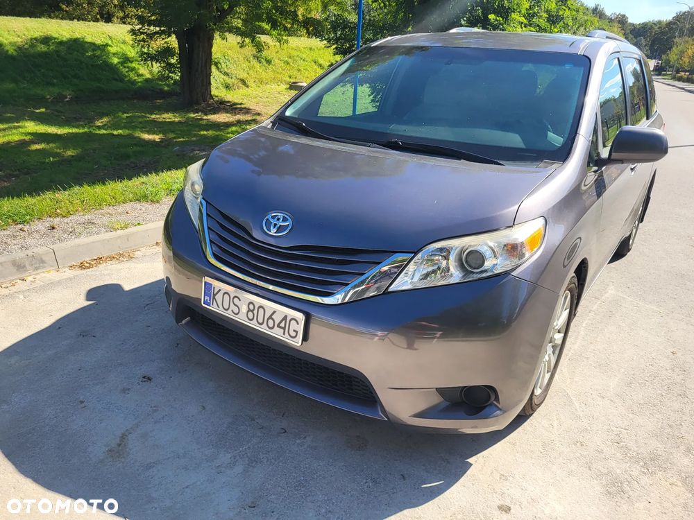 Toyota Sienna 3.5 V6 LE AWD - 3