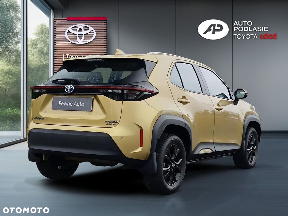 Toyota Yaris Cross Hybrid 1.5 Comfort 4x4 - 7