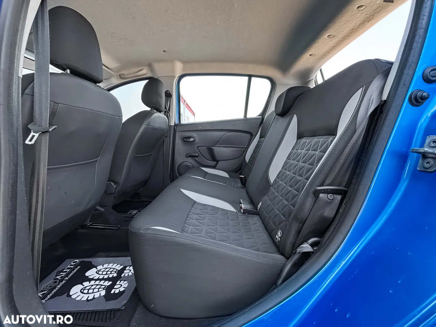 Dacia Sandero - 9