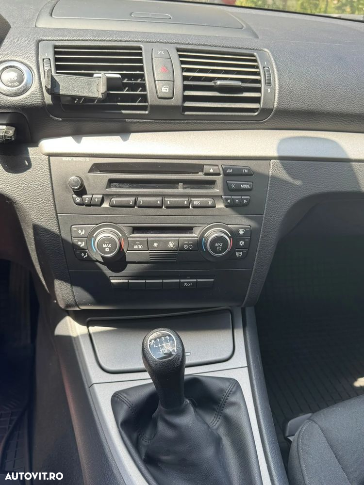 BMW Seria 1 118d - 11