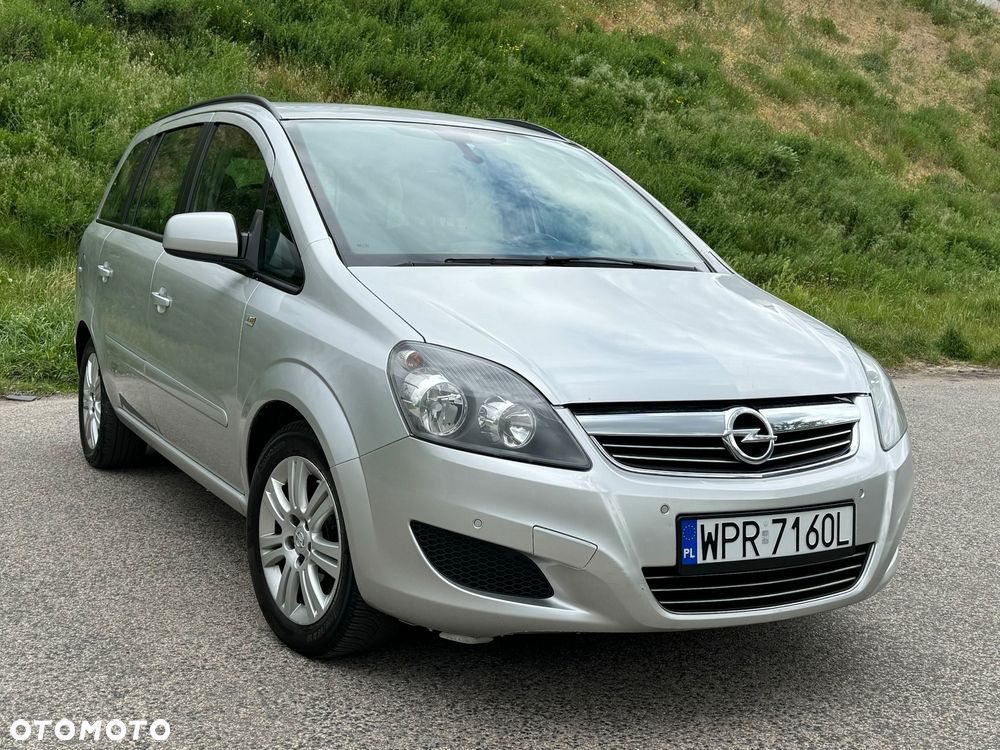 Opel Zafira 1.7 CDTI Essentia - 12