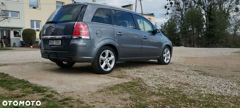 Opel Zafira 1.9 CDTI Cosmo - 10