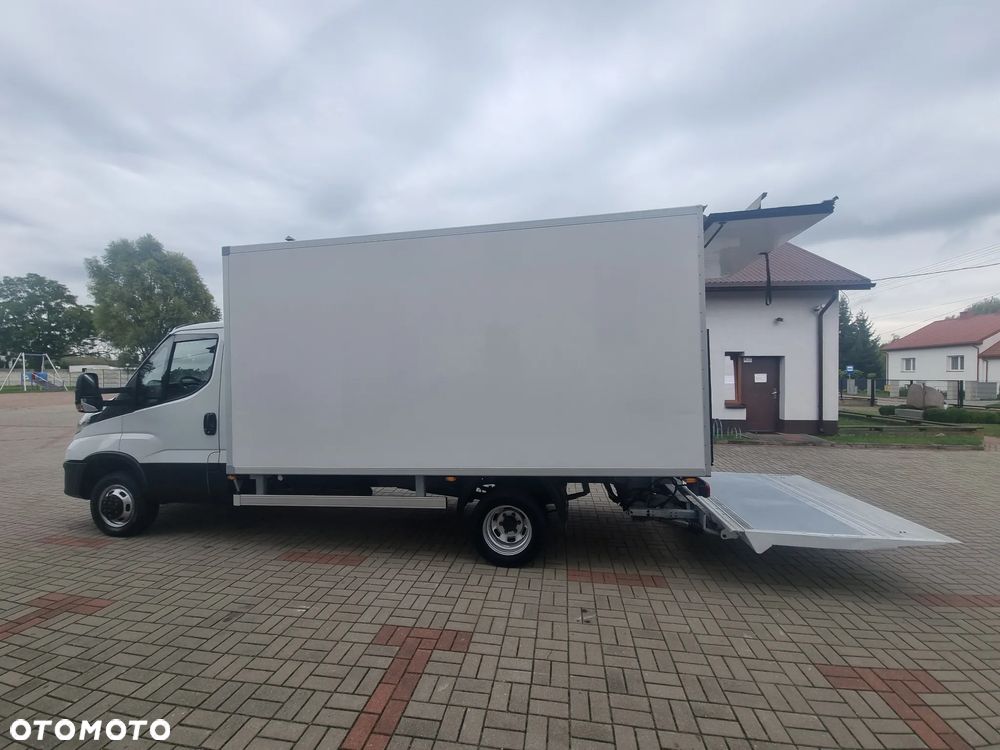 Iveco Daily 35c16  3.0  Chłodnia +Winda 8e-pall - 24