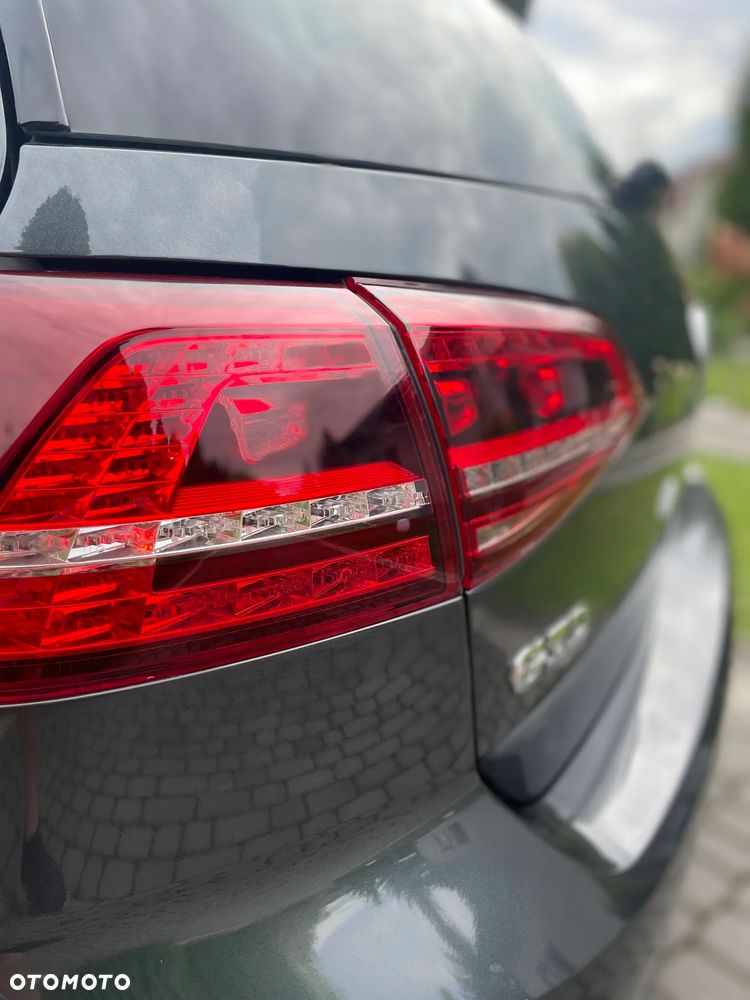 Volkswagen Golf - 12