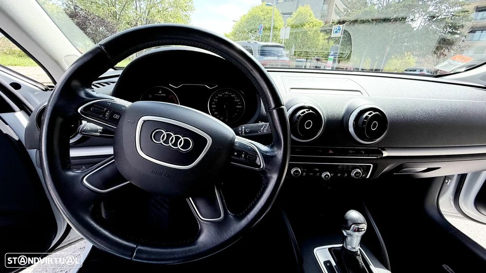 Audi A3 1.6 TDI (clean diesel) S tronic Attraction - 6