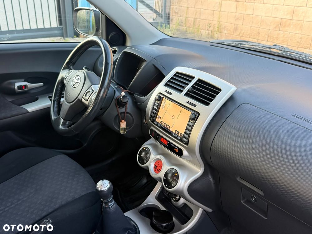 Toyota Urban Cruiser 1.4 D-4D Luna - 34