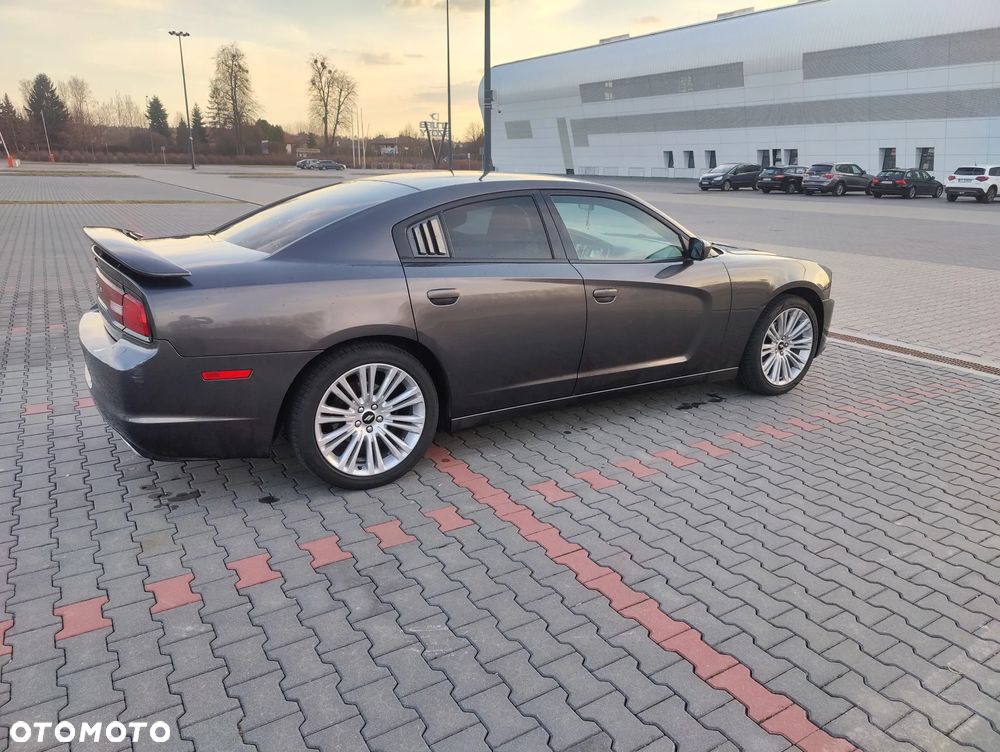 Dodge Charger - 3