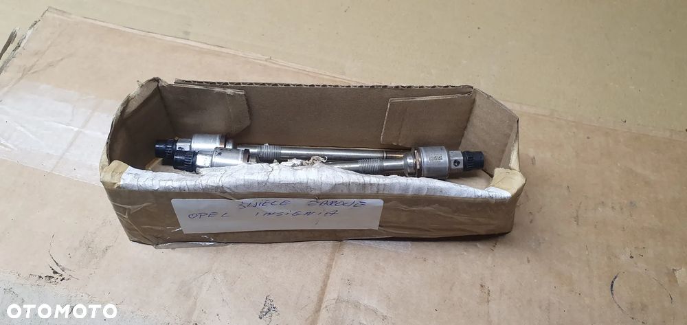 Świeca żarowa czujnik ciśnienia Opel Insignia A 2.0 CDTI 55579436 - 13