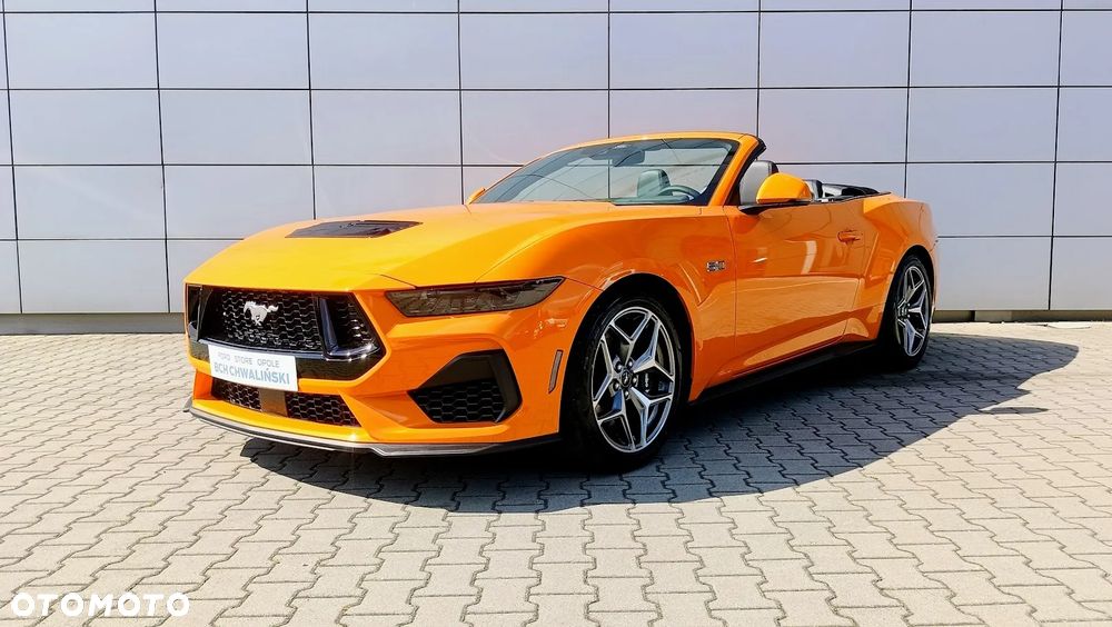 Ford Mustang - 38