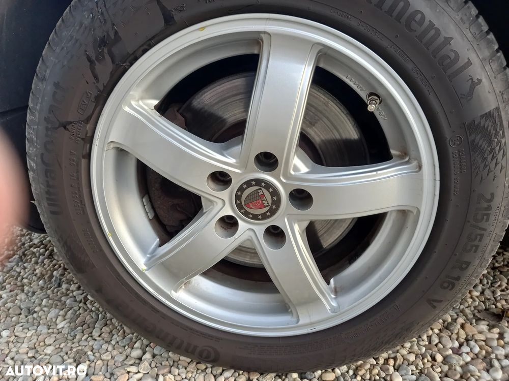 Volkswagen Passat 2.0 TDI Comfortline - 13