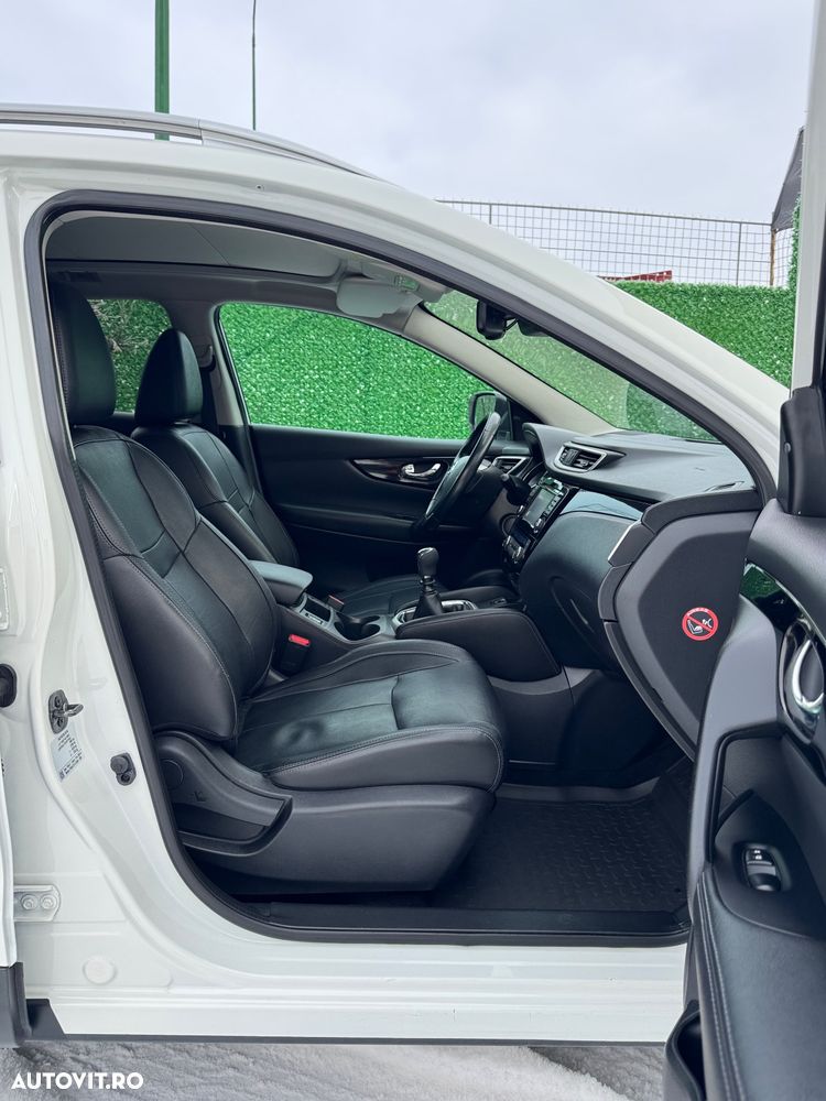 Nissan Qashqai 1.6 DCI Start/Stop Tekna - 11