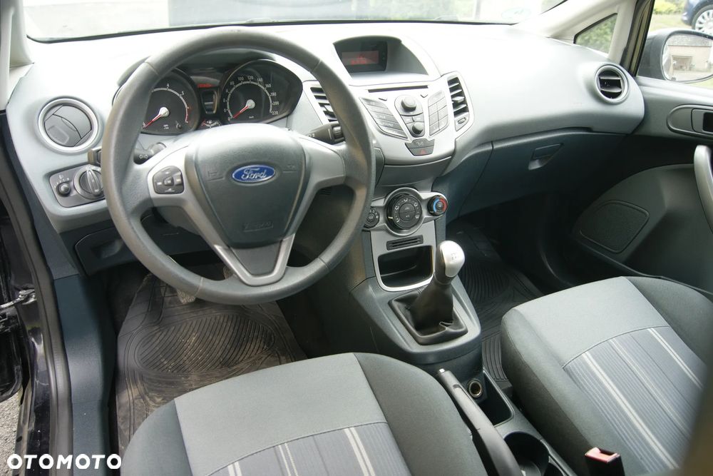 Ford Fiesta 1.25 Champions Edition - 13