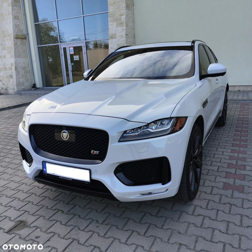 Jaguar F-Pace S AWD - 14