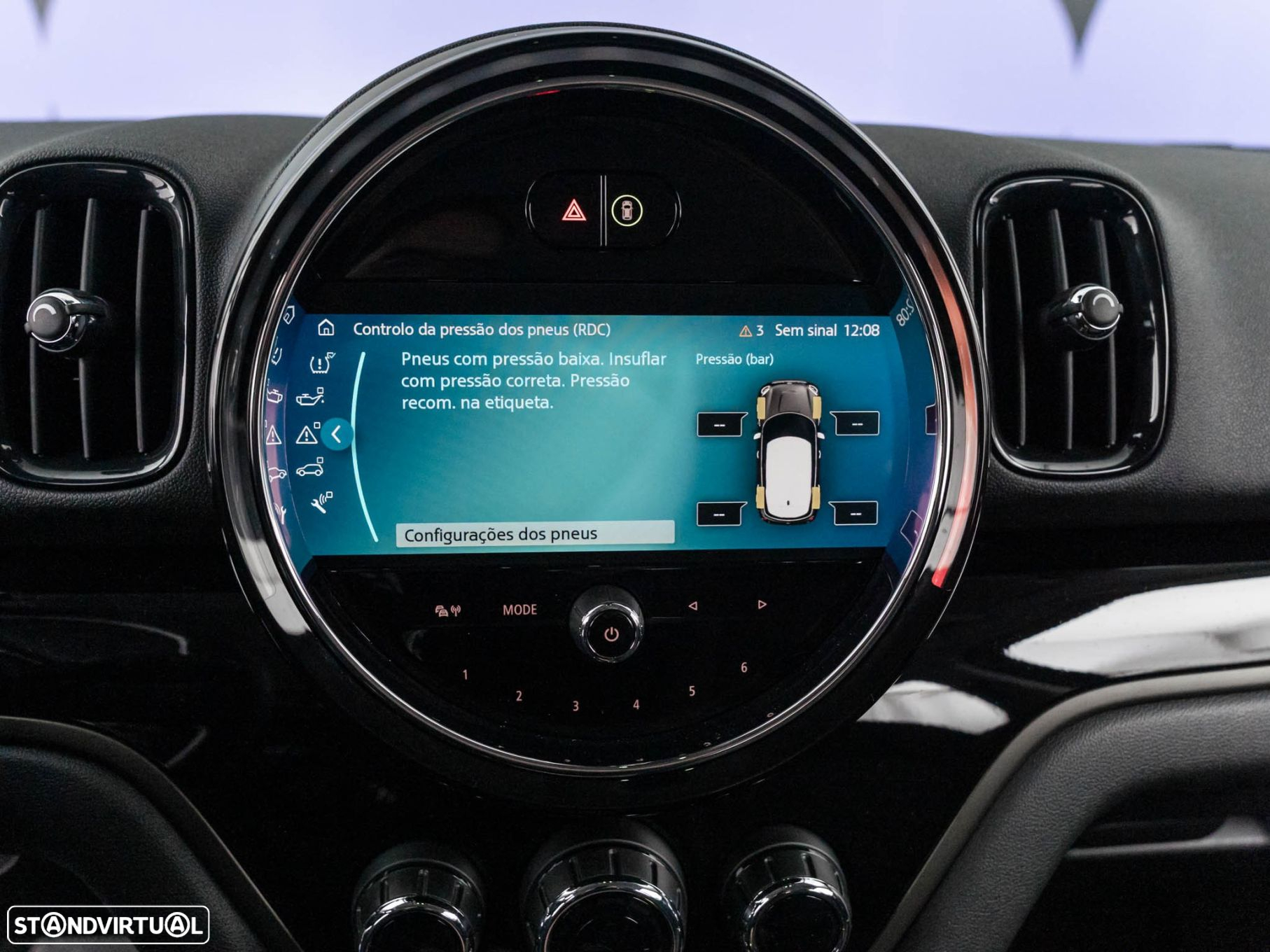 MINI Countryman Cooper SE Premium Essential Auto - 32