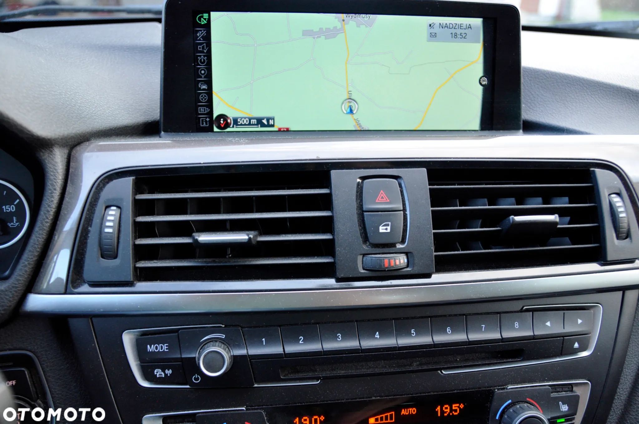 BMW Seria 3 318d Sport Line - 12