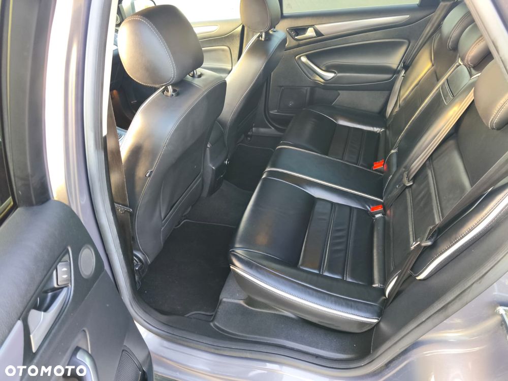 Ford Mondeo 2.0 TDCi Titanium X - 18