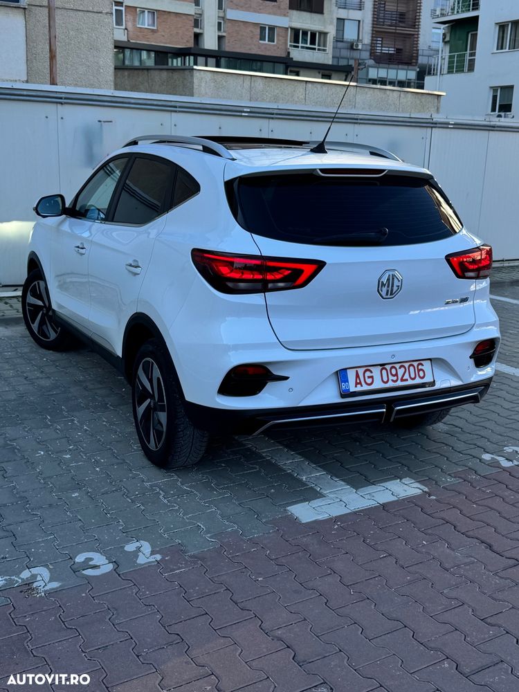 MG ZS EV Standard Luxury - 13