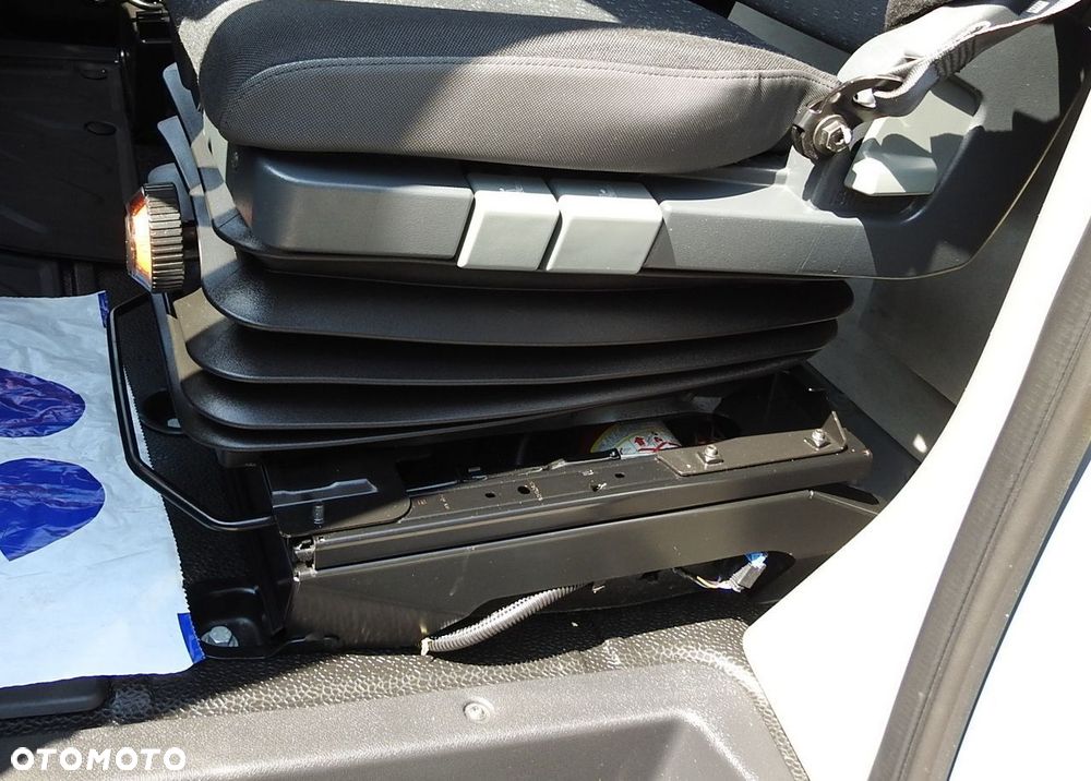 Opel MOVANO PLANDEKA WINDA 9 PALET WEBASTO KLIMATYZACJA TEMPOMAT NAWIGACJA LEDY PNEUMATYKA  165KM - 32