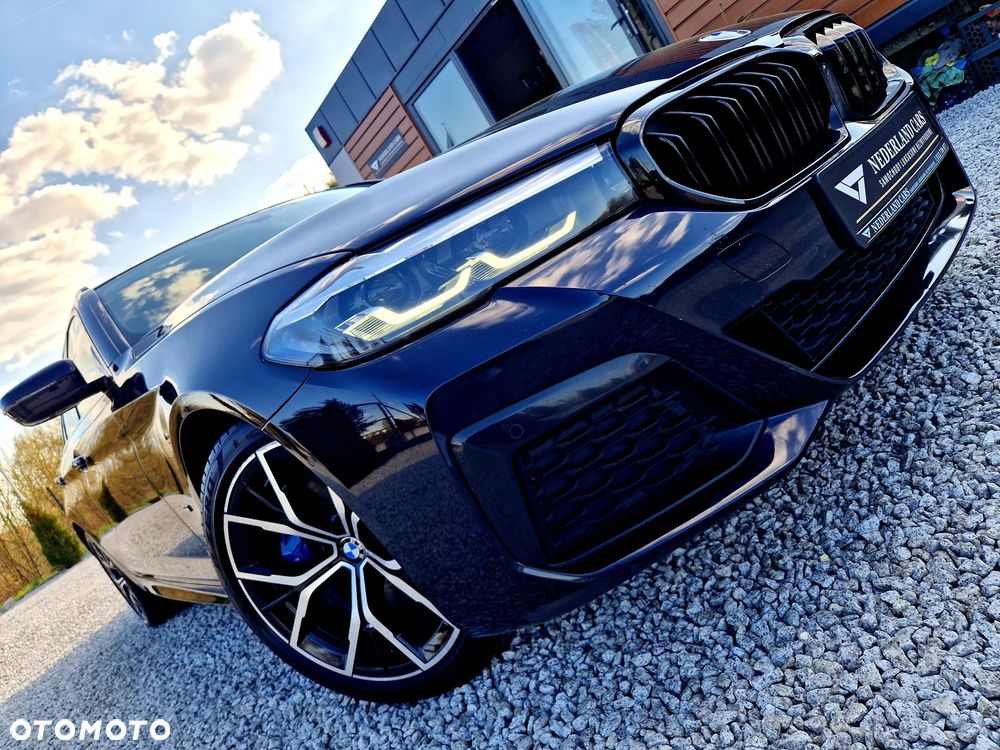 BMW Seria 5 530e xDrive M Sport sport - 32