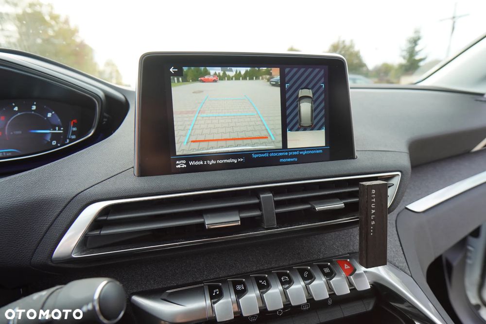 Peugeot 3008 1.5 BlueHDi Allure S&S - 8