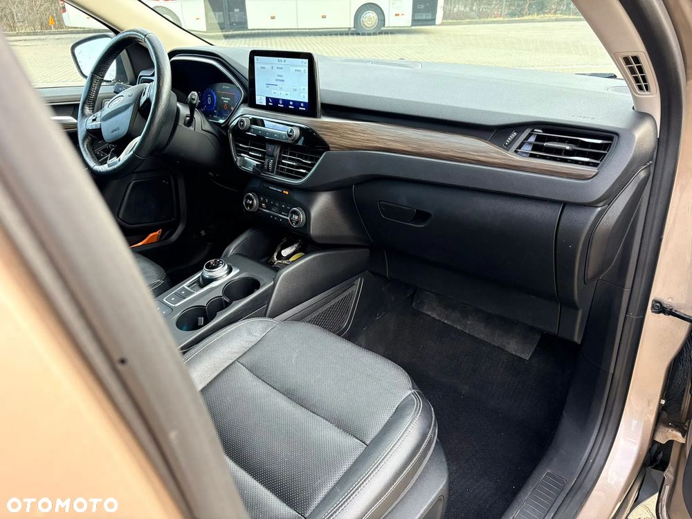 Ford Kuga - 2