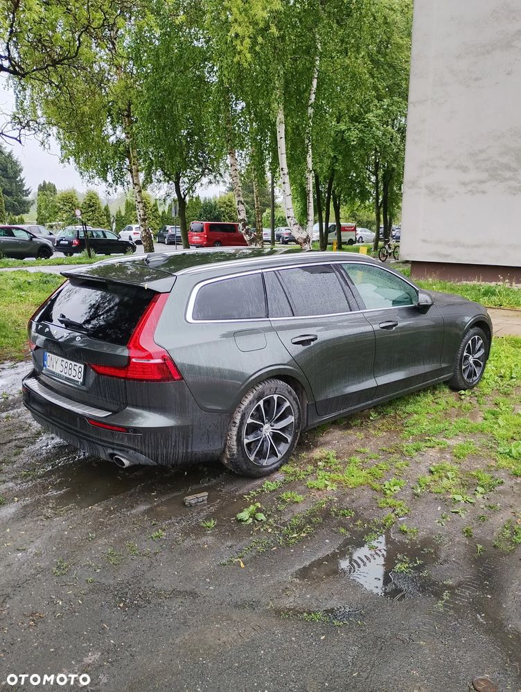 Volvo V60 D3 Momentum Core - 4