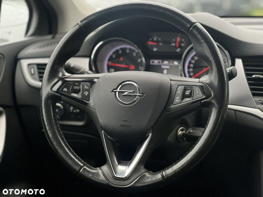 Opel Astra V 1.4 T Edition S&S - 10