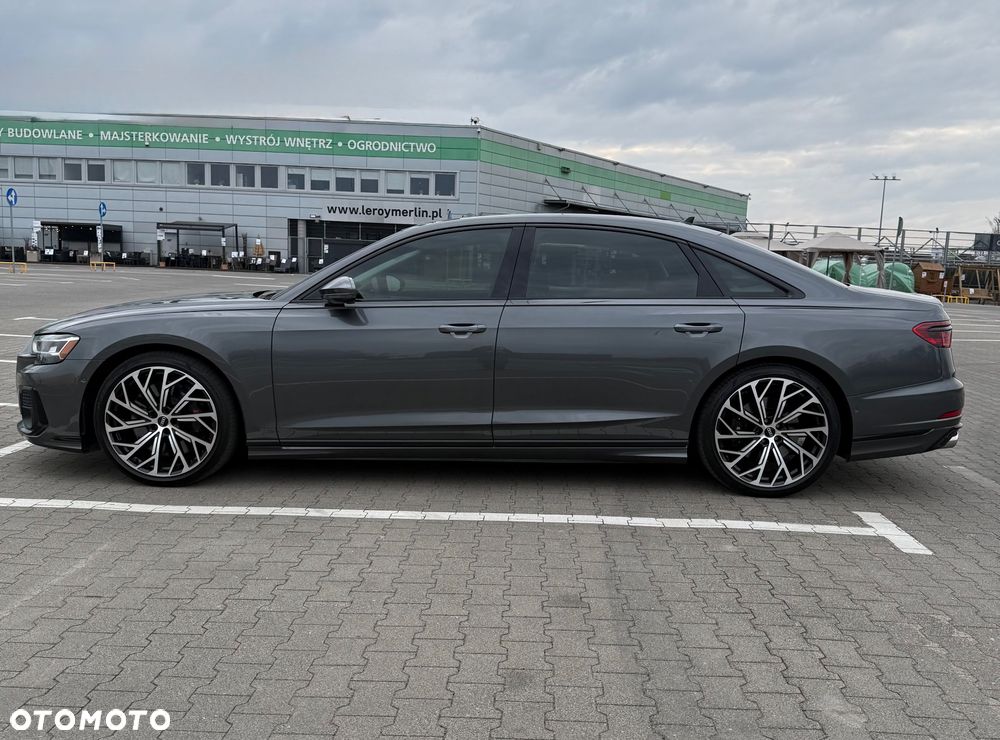 Audi S8 - 5