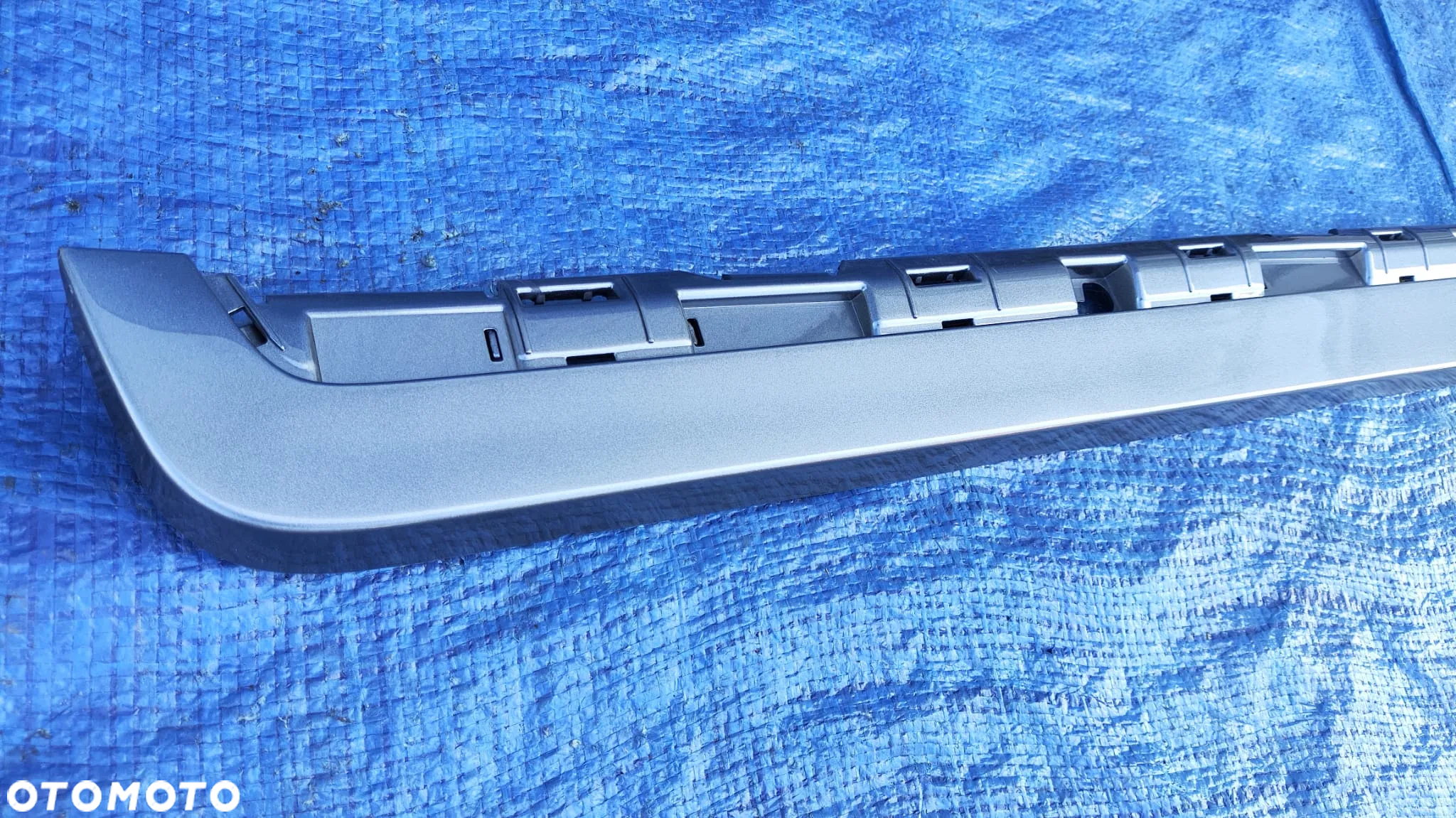 LISTWA DRZWI DOLNA LEWY PRZÓD 31333816 NOWA VOLVO XC60 I LIFT - 2