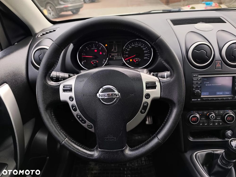 Nissan Qashqai+2 2.0 dCi DPF acenta - 28