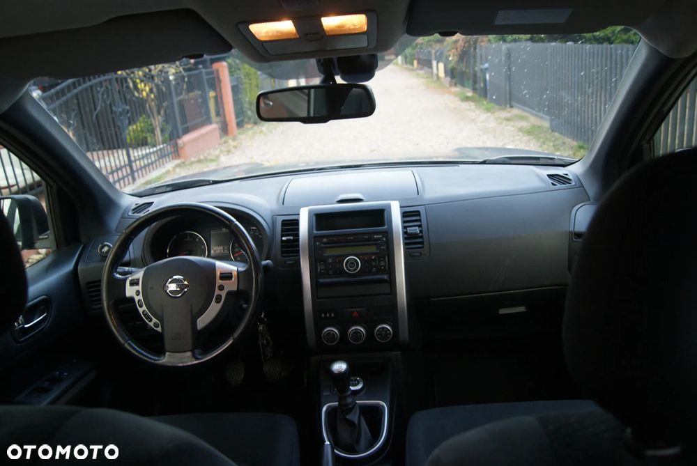 Nissan X-Trail 2.0 dCi 4x4 DPF SE - 6